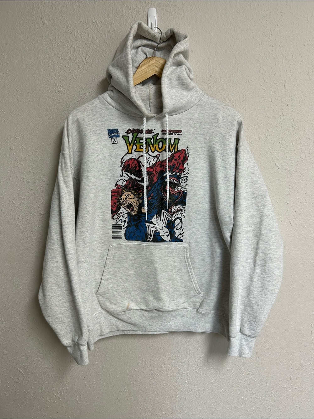 Marvel Venom vs Carnage Comic Graphic Hoodie Gray M